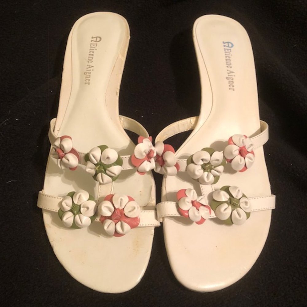 Etienne Aigner Cute Floral Sandals